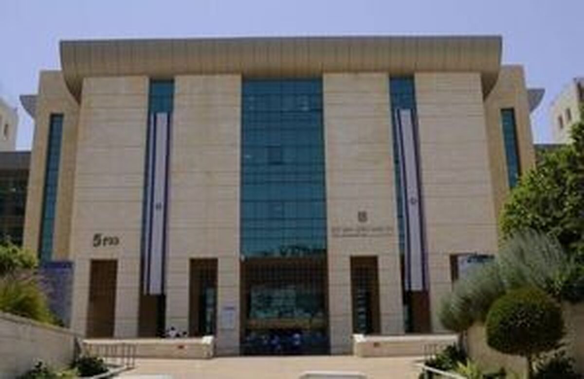 رسوایی بزرگ فساد در اراضی اشغالی احتمالا دامن وزیران را هم بگیرد