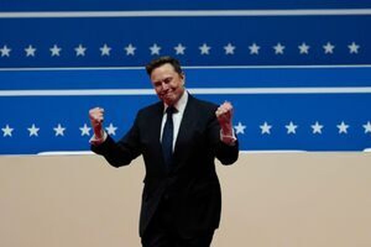 دستمزد هزار میلیارد دلاری ایلان ماسک تایید شد