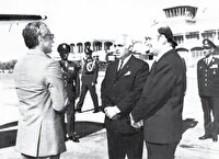 «بی‌ادبی» در جامعه ادبی ایران