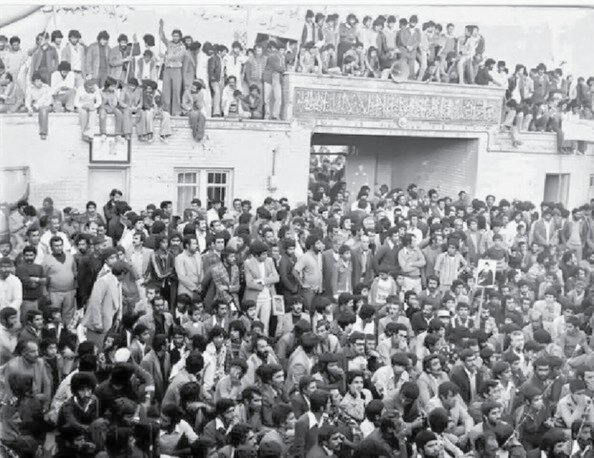 ۷ شهیدی که خون‌شان دوگنبدان را سرخ کرد