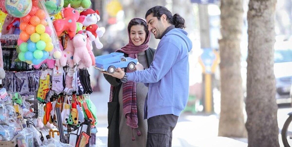 اکران فیلم‌های دو روز دیرتر و سینما شهر قصه