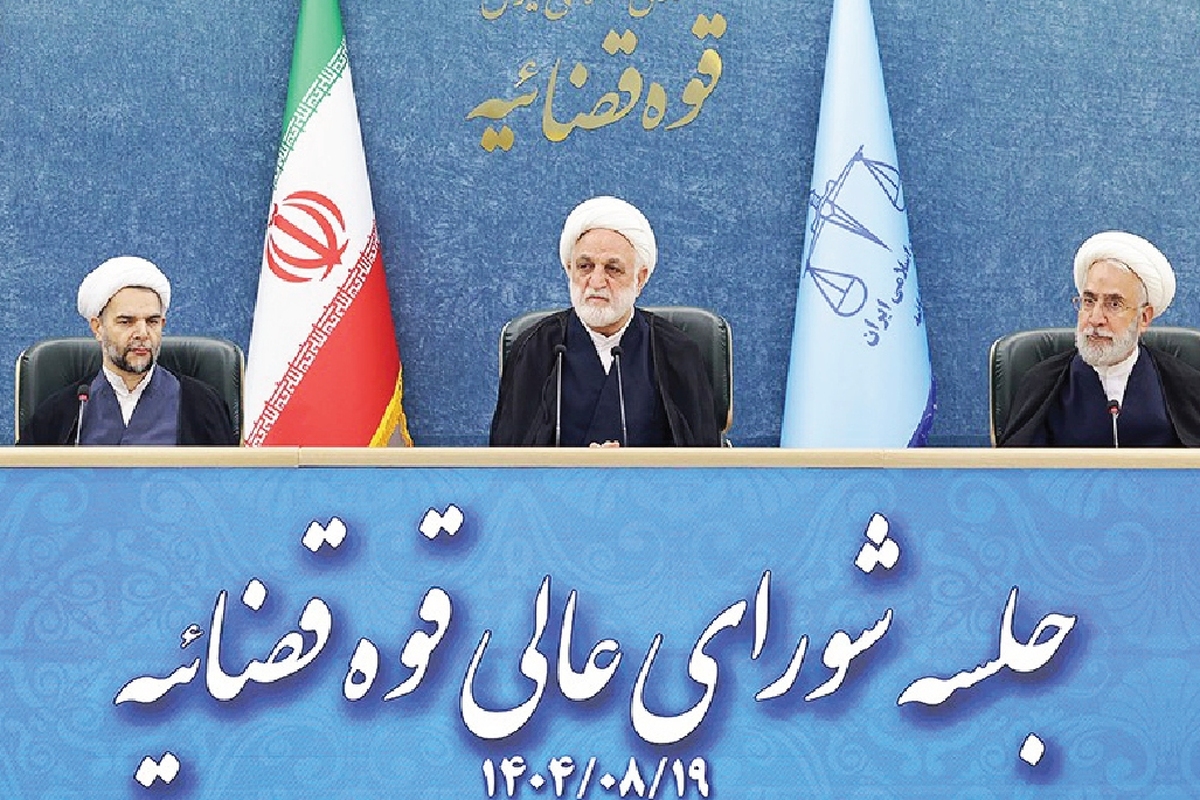 ناهنجاری‌های اجتماعی را با جدیت پیگیری کنید