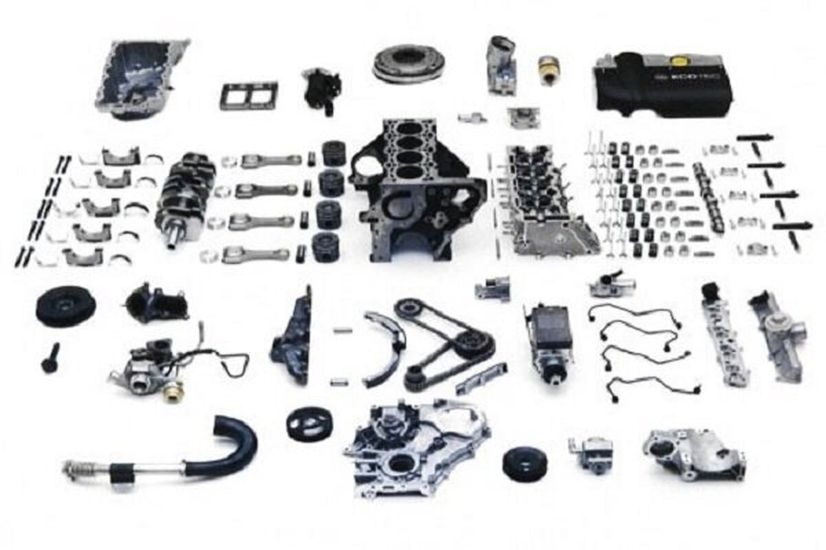 کشف لوازم یدکی خودروی احتکاری به ارزش ۲۳ میلیارد در تهران