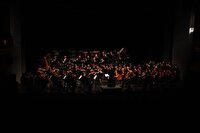 درخشش بانوان در تالار وحدت/ ارکستر سمفونیک تهران «دیار سیمرغ» را روی صحنه برد