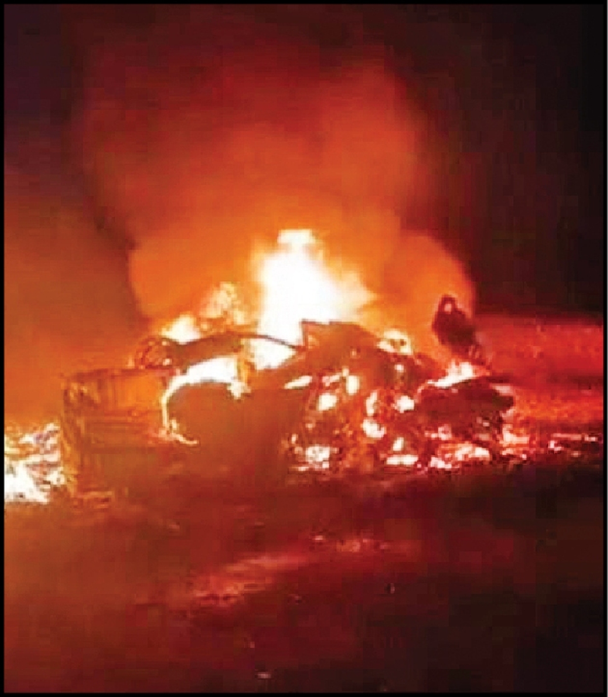 مرگ ۱۳ نفر در انفجار خودرو‌ی سوخت‌بر قاچاق