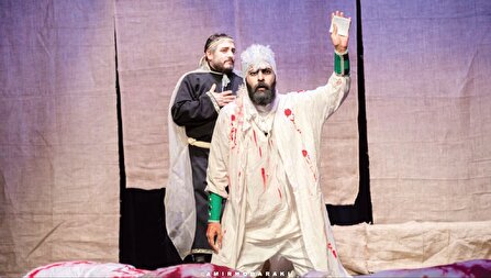 اجرای نمایش مذهبی تماشاگر را به بازنگری در خود دعوت می‌کند