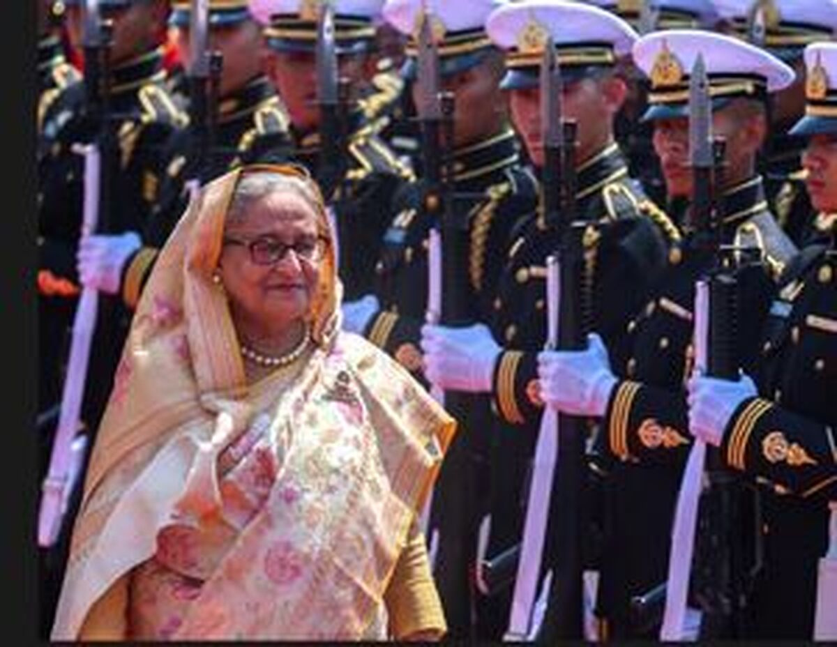 نخست‌وزیر پیشین بنگلادش به اعدام محکوم شد