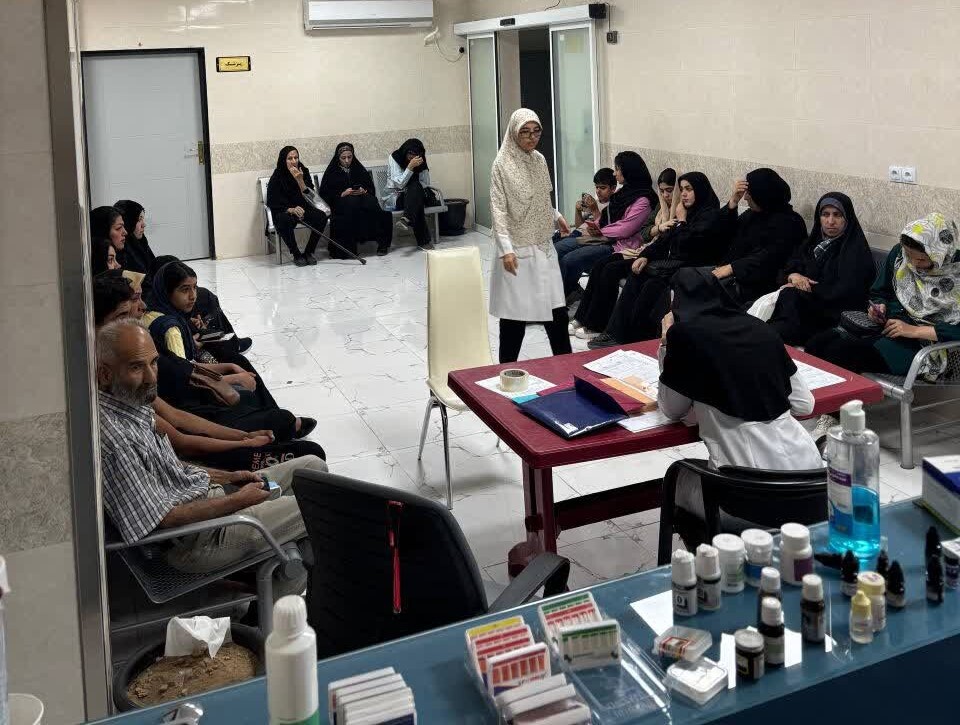 حمایت از جهادگران متخصص سرمایه‌گذاری برای تحقق عدالت در سلامت