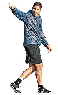 فوتبال تحمل یک هاشمیان را هم نداشت