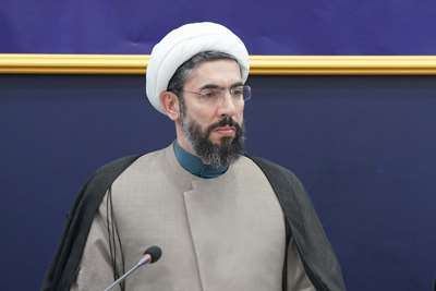 حجت الاسلام مصطفی رستمی