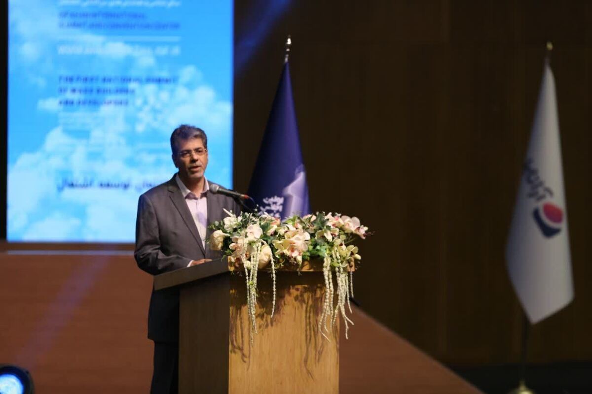 نخستین همایش انبوه‌سازان کشورشد