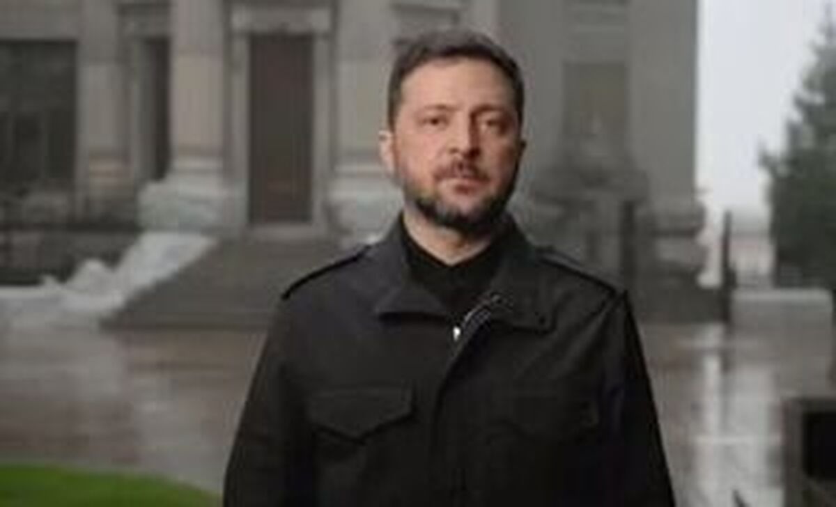 زلنسکی: باید بین از دست دادن کرامت خود یا اتحاد با آمریکا یکی را انتخاب کنیم