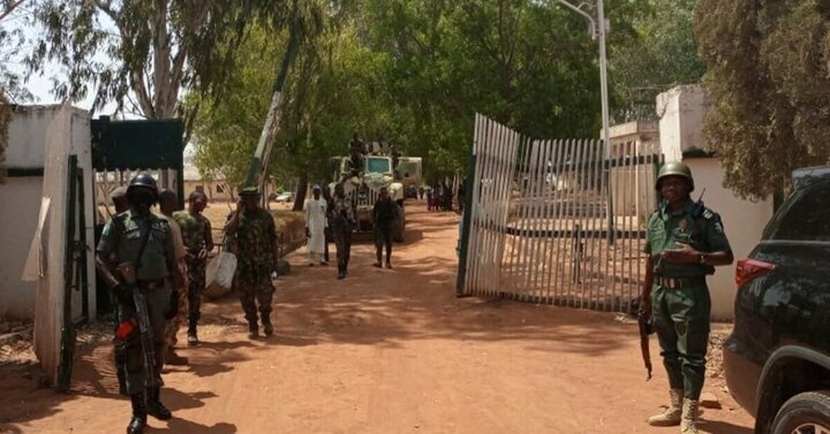 ربوده شدن ۲۲۷ نفر در حمله به یک مدرسه در نیجریه
