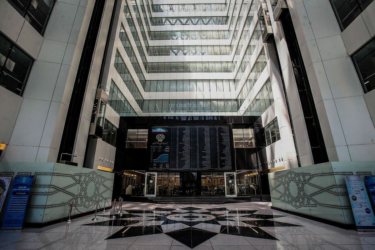 شاخص بورس آذرماه را افزایشی کلید زد