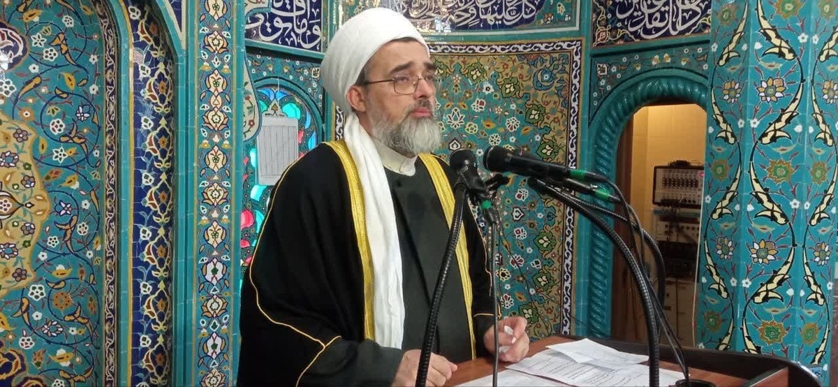 بسیج و سپاه ستون فقرات و شاهرگ نظام هستند