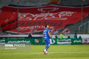 مجوز حضور هواداران زن در دربی ۱۰۶ صادر شد