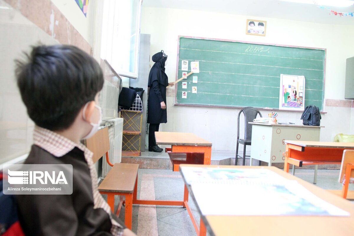 مدارس، دانشگاه‌ها و ادارات استان تهران ۱۲ آذر فعال است