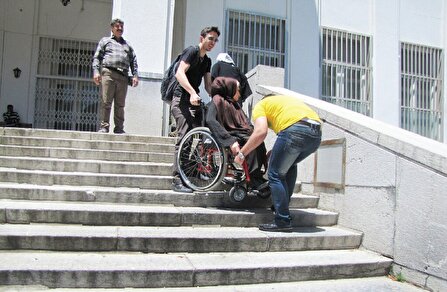 یک بیمارستان تخصصی توانبخشی سهم تمام معلولان ایران