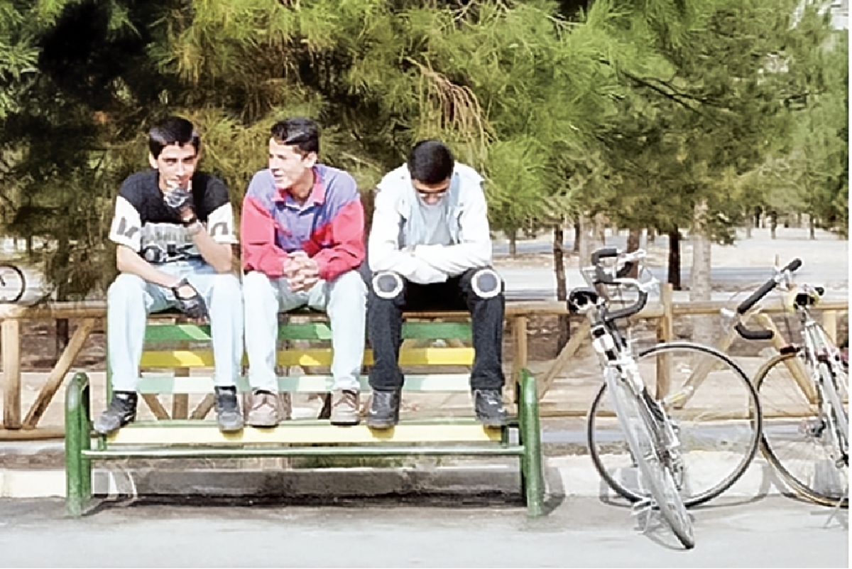 نوجوانان دیده نشوند، جامعه آسیب می‌بیند