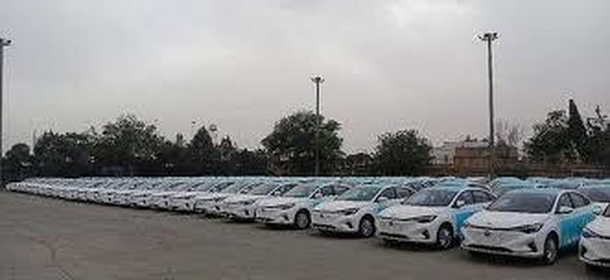 کلانشهر کرج پیشرو در تحول سبز با راه‌اندازی پایلوت تاکسی‌های تمام برقی