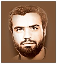 حاج رضا گنجینه‌ای از تصاویر پیکر شهدا داشت