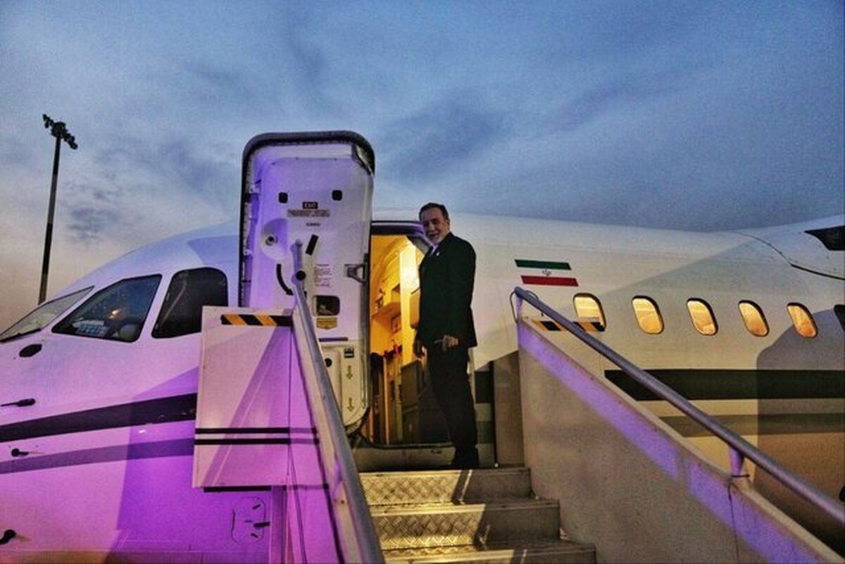 عراقچی عازم باکو شد