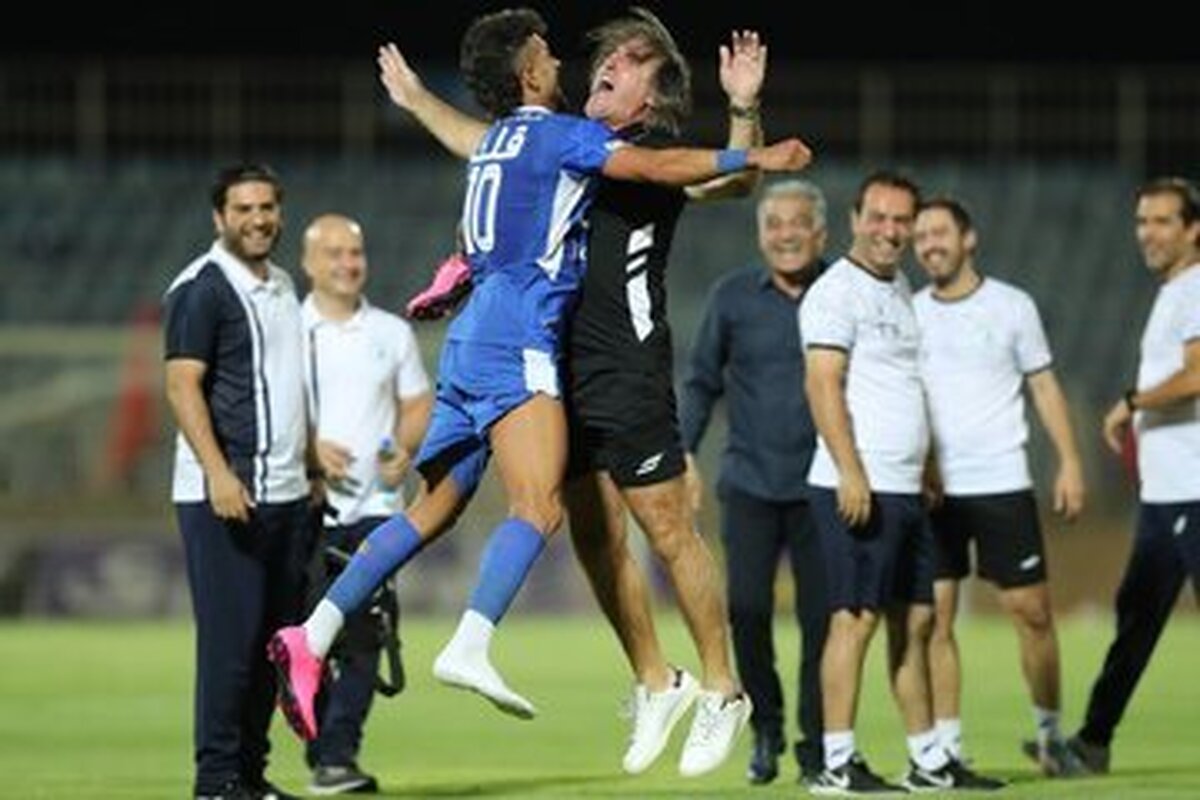 آشتی‌کنان رضاییان و ساپینتو در تمرین استقلال