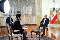 من کسی نیستم که به دیکته دیگران گوش کنم