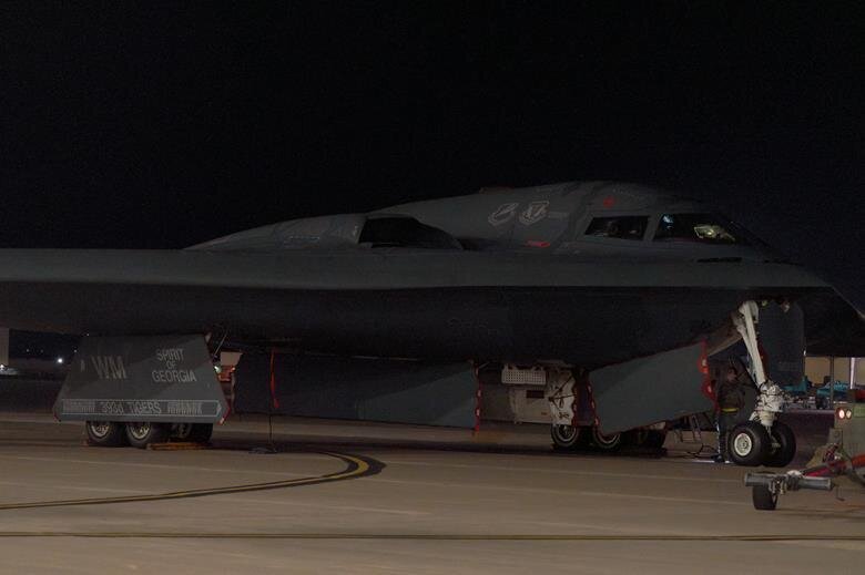 B-۲ دوباره به پرواز درآمد B-۲ دوباره به پرواز درآمد