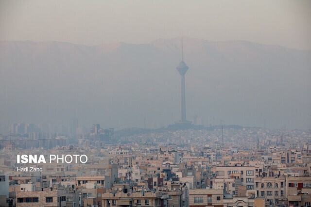 تشدید آلودگی هوای پایتخت/ ۲۰ ایستگاه در وضعیت قرمز