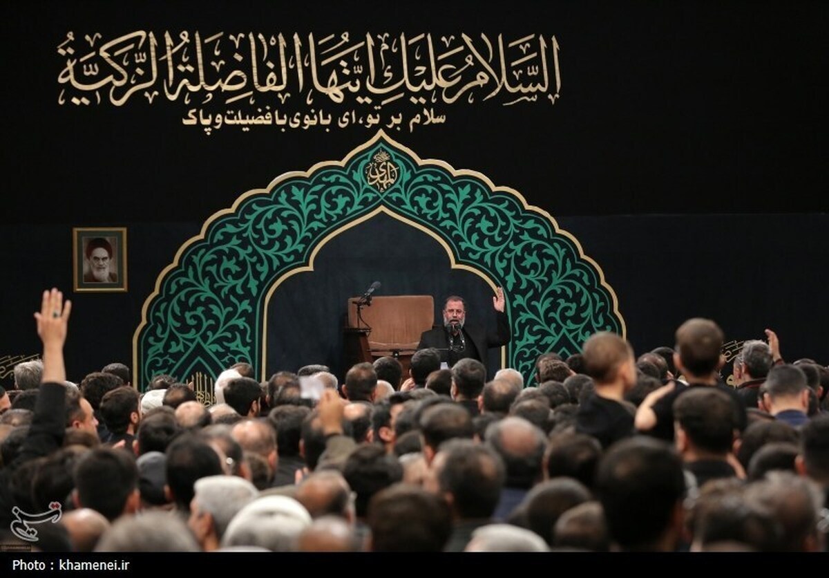 مراسم عزاداری شب شهادت حضرت زهرا (س) در حسینیه امام خمینی (ره) برگزار شد