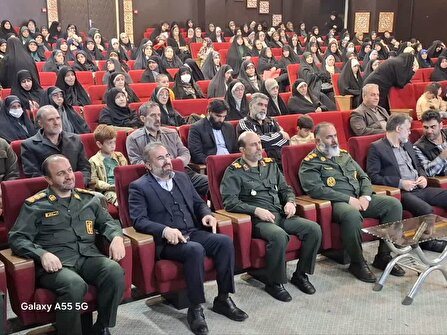 بانوان جهادگر پای کار جریان سازی در جامعه هستند