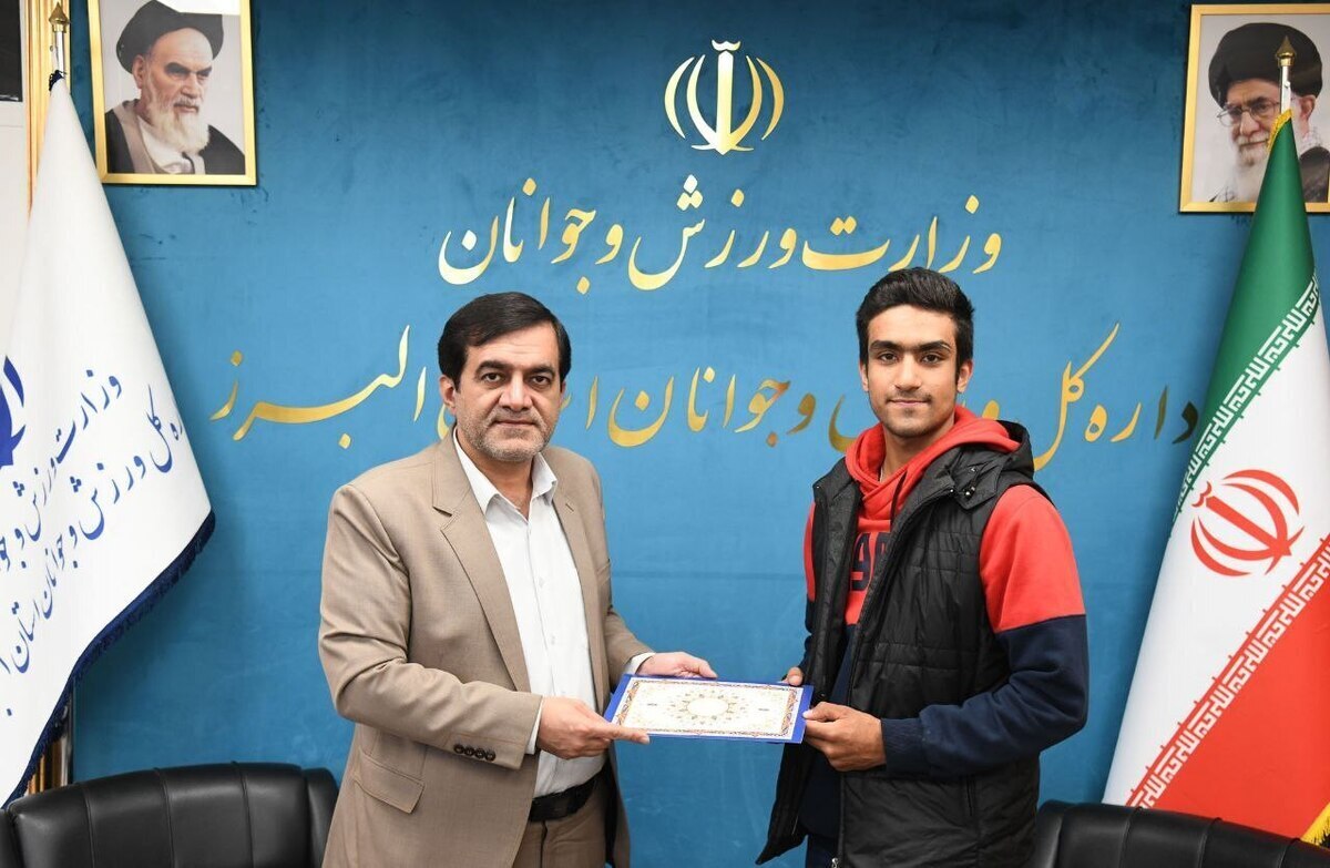 تجلیل سرپرست ورزش و جوانان البرز از آرش میرباقری؛ ستاره دوچرخه‌سواری جوانان آسیا