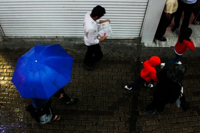 بارش متناوب برف و باران در تهران/ کاهش دما تا ۶ درجه