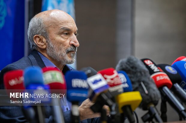 استخراج آب ژرف و انتقال آب دریا راهکار علمی نیست