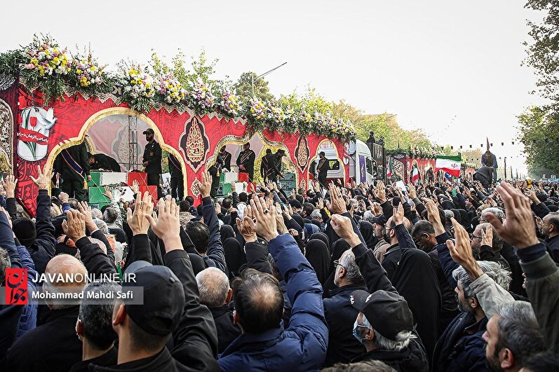 مراسم تشییع پیکر‌های ۱۰۰ شهید گمنام دوران دفاع مقدس -۱