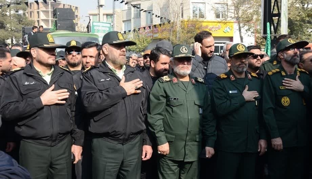 شهدا‌ ‌چراغ‌ ‌راه‌ ‌آینده‌ ‌کشور‌ ‌هستند