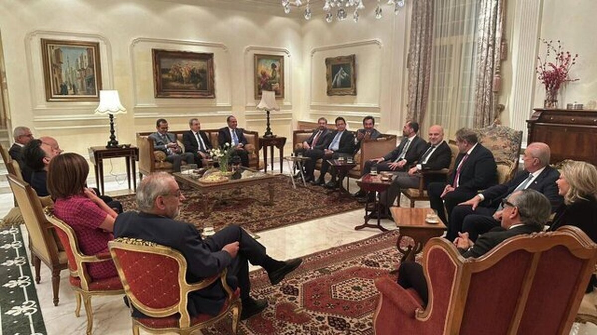 با همه طرف‌ها در تماسیم تا به یک راه‌حل دیپلماتیک در لبنان برسیم