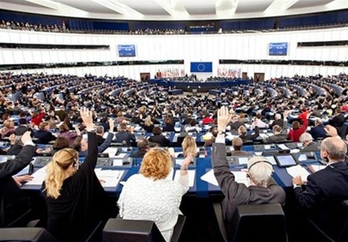 پارلمان اروپا ممنوعیت شبکه‌های اجتماعی برای زیر ۱۶ سال را تصویب کرد