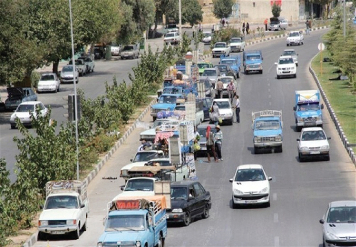 چرخه معیوب تخلف و جریمه وانت‌بار‌ها همچنان معابر را مسدود می‌کند