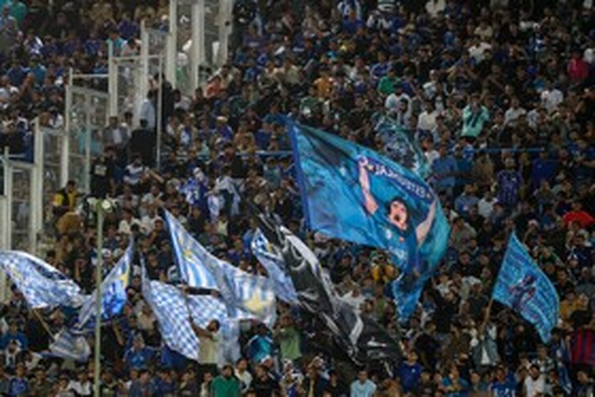 برتری استقلال مقابل فولاد در نیمه اول