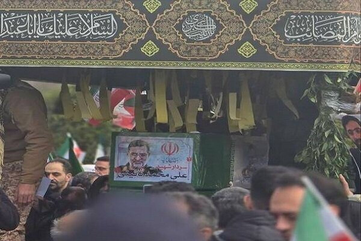 وداع باشکوه نمازگزاران عید فطر با سخنگوی سپاه