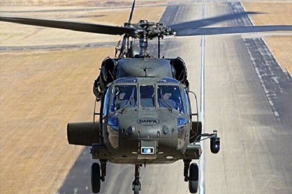 تیراندازی پلیس و مرزبانی فراجا به هلیکوپترهای بلک هاوک آمریکایی 