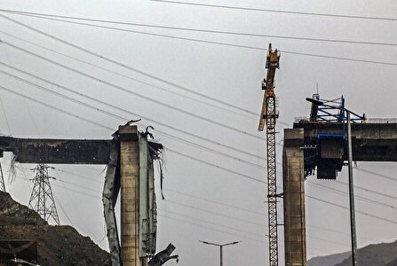 خانم وزیر ، کاش به جای بازدید نمایشی، سری به خانواده شهدا می زدید