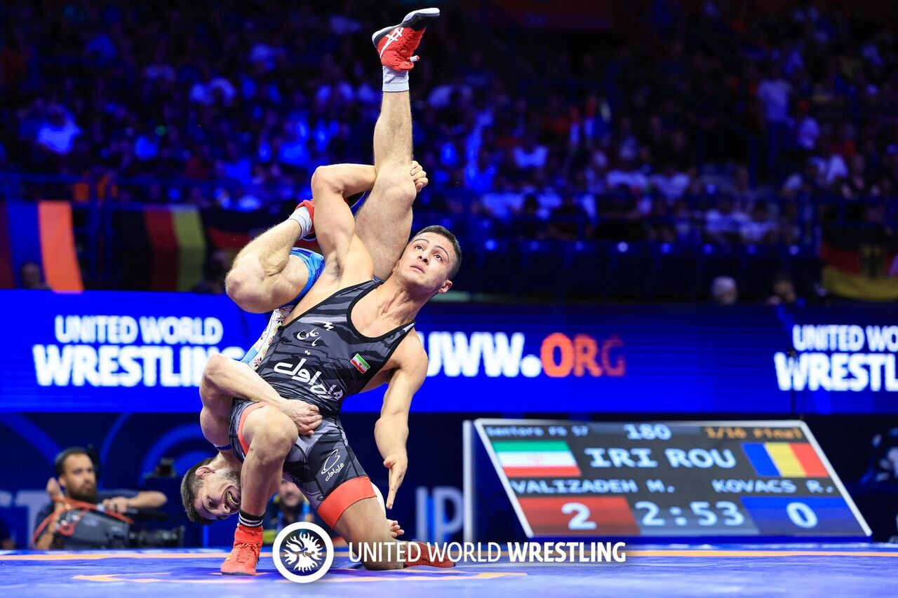 والی‌زاده بهترین کشتی‌گیر قهرمانی آسیا شد