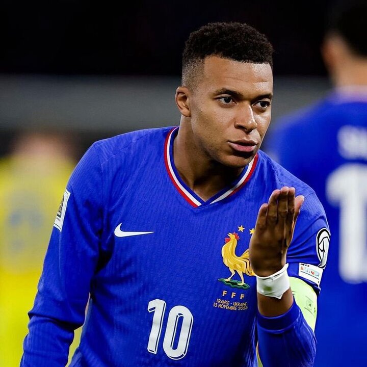 ام‌باپه در ترکیب اصلی خروس‌ها برابر برزیل