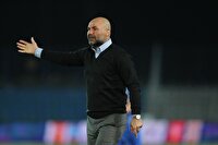 مدیریت و سرمربی استقلال جلسه برگزار کردند