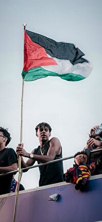 پرچم فلسطین در دست بخت اول قهرمانی در امریکا!