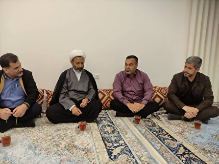دیدار سردار حاتمی فرمانده مرزبانی استان گلستان با خانواده شهید والامقام کردکتولی