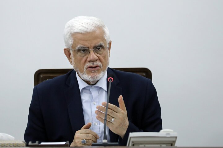 عارف: ذهنیتی که می‌گوید «کارمند سرِ کار می‌گذارد» باید برطرف شود